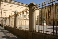 Der monumentale Palast Palais Fesch Musée des beaux-arts in Ajaccio wurde 1837 von einem Halbbruder der Mutter Napoléon Bonapartes errichtet.